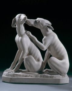 Мраморная статуя. Пара борзых, играющих вместе 1-2 в. н.э. British Museum